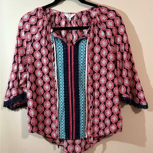 Crown & Ivy Women’s SZ PS Boho‎ Printed Crochet Lace Trim Keyhole Peasant Blouse